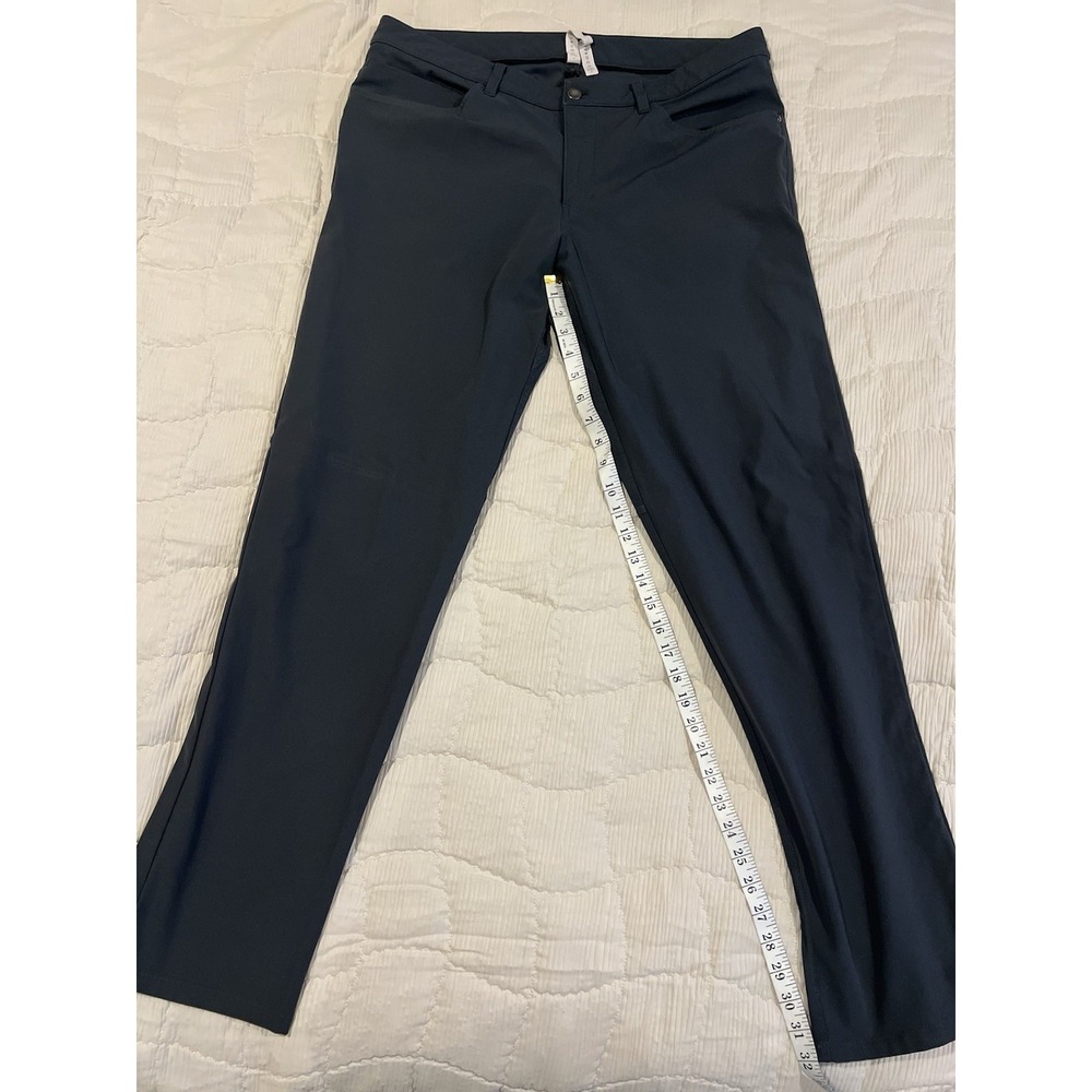 lululemon mens pants Size 36‎ Gray See Photos For Measurements